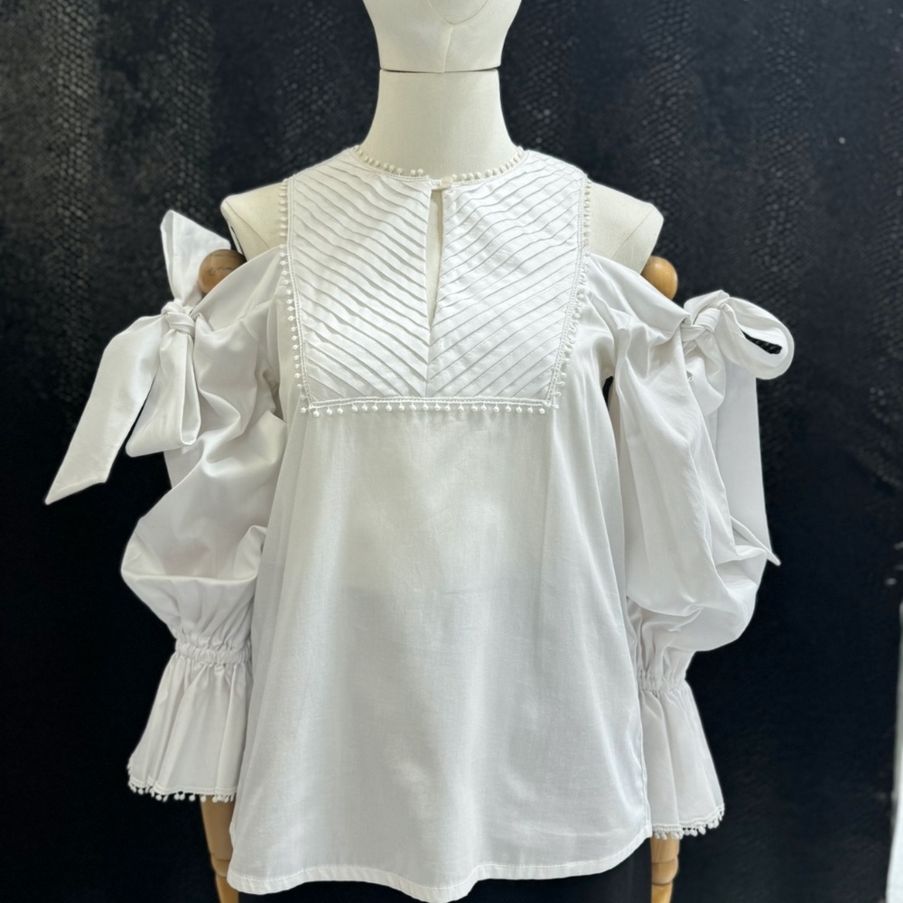 Gizia white cotton top